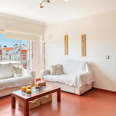 Apartment Lovely 2 Bedroom With Terrace In Cascais