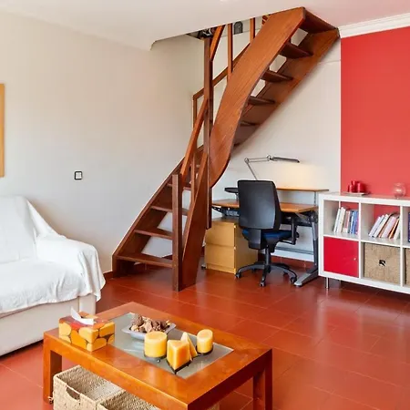 Lovely 2 Bedroom With Terrace In Cascais Lisbon