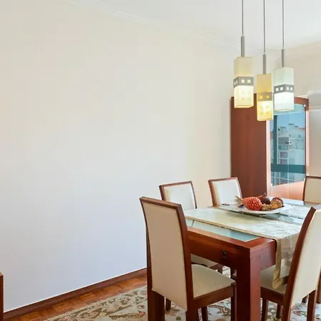 Lovely 2 Bedroom With Terrace In Cascais Apartament *