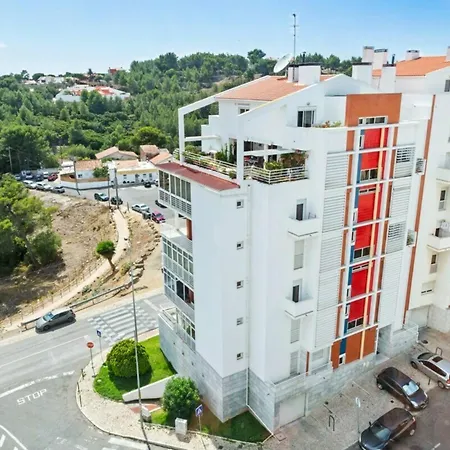 Lovely 2 Bedroom With Terrace In Cascais Apartament