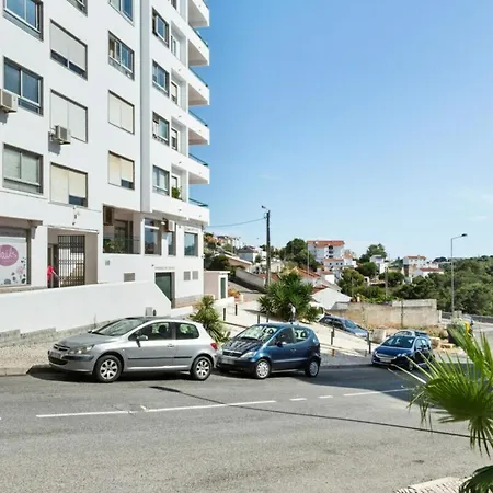 Lovely 2 Bedroom With Terrace In Cascais * Lizbona