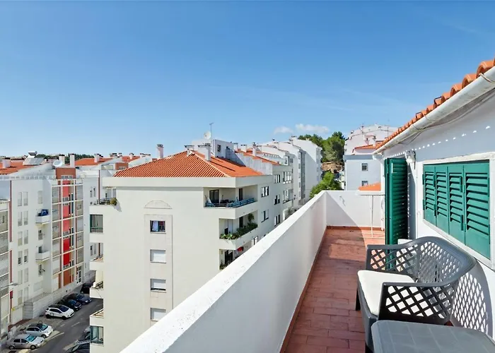 Lovely 2 Bedroom With Terrace In Cascais Διαμέρισμα