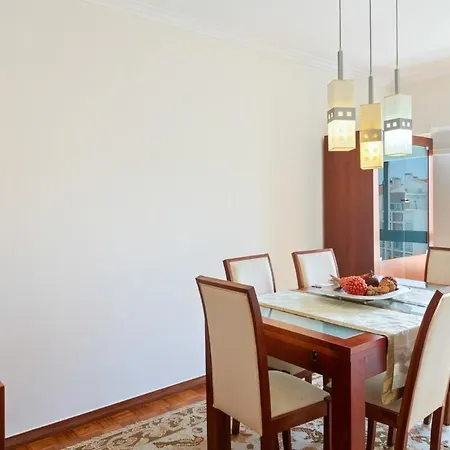 شقة Lovely 2 Bedroom With Terrace In Cascais *